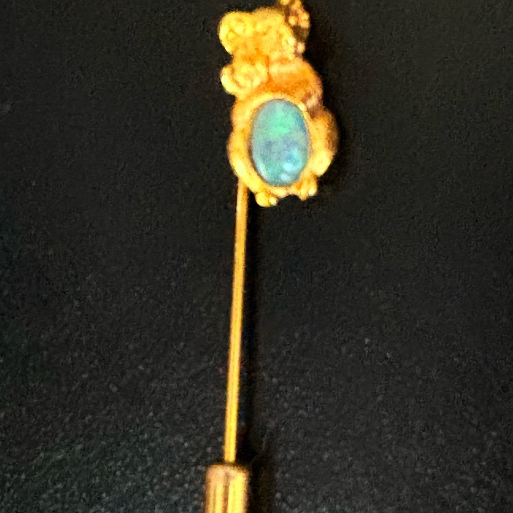 Elegant Gold and Blue Women's Brooch